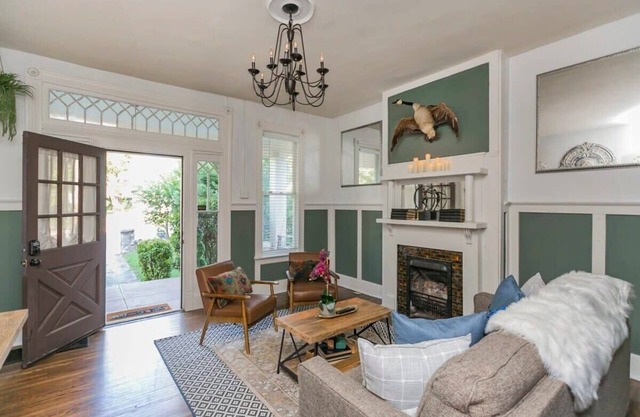 Rare E Nash Home w/Yard ~ 1.5 mi to Titans