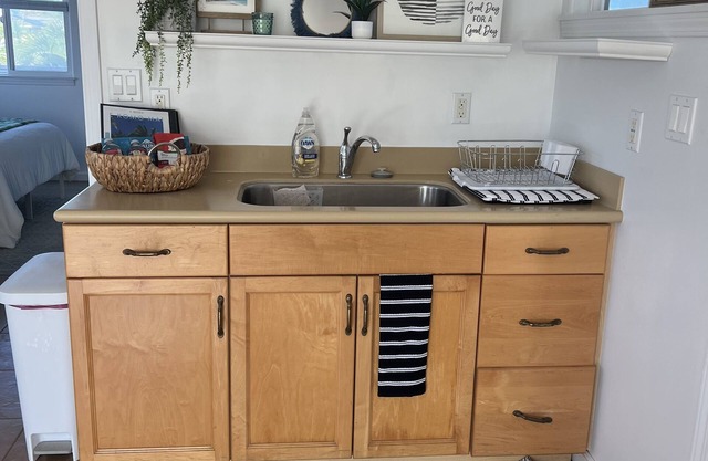 Rare find! Kailua Beach Loft style - 4 mins from the beach!
