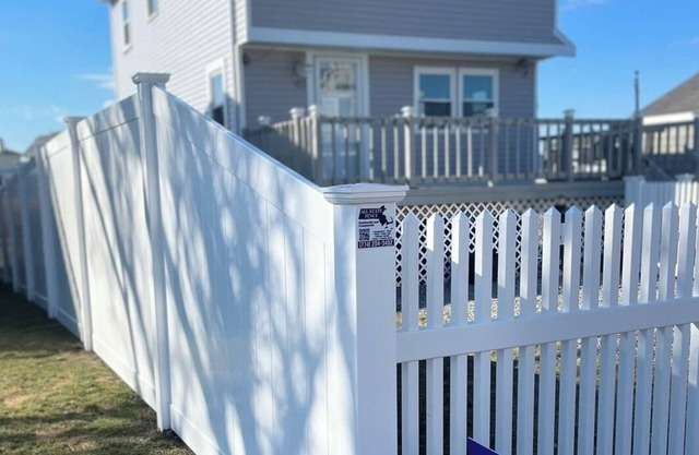 Rare weekly rental across on Scituate’s Lighthouse Point sweeping ocean views!nn