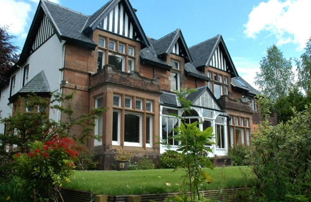 Ravenswood House