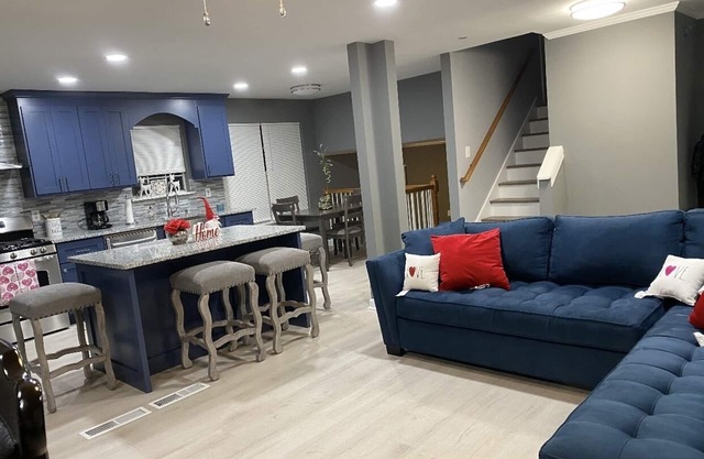 Recently Renovated Spacious Home Minute from Atlanta