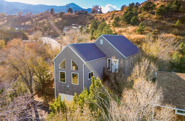Red Rocks Retreat●Hot Tub●Mtn Views●Trails●Central