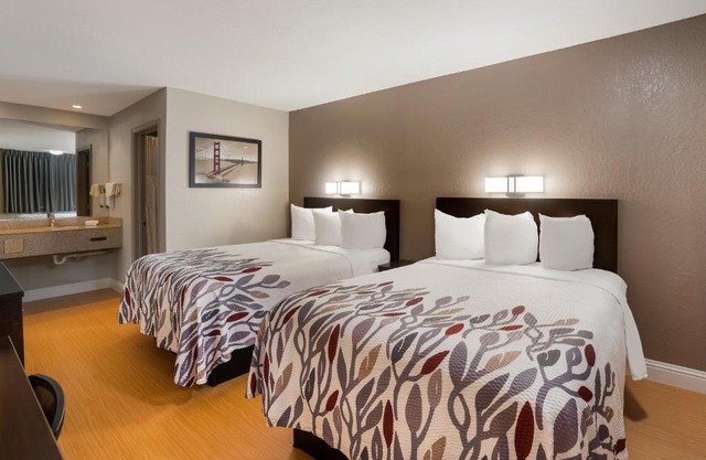 Red Roof Inn Stockton