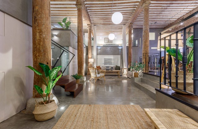 Redondilla - Four Bedroom Apartment, Sleeps 7