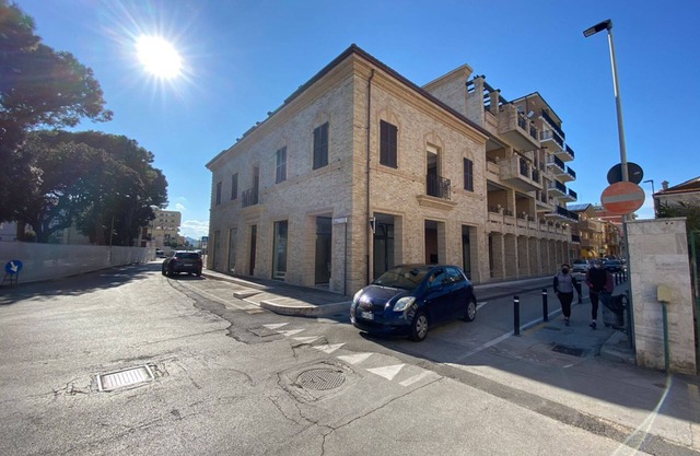 Ref 74 Summer Rental – Brand-new two bedroom apartment in city center