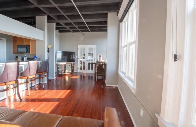 Refined and Pristine Loft in Downtown Atlanta