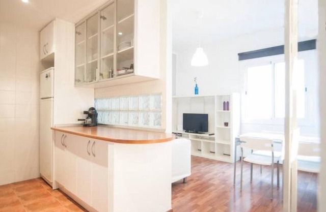Refurbished apartment next to the Park Güell
