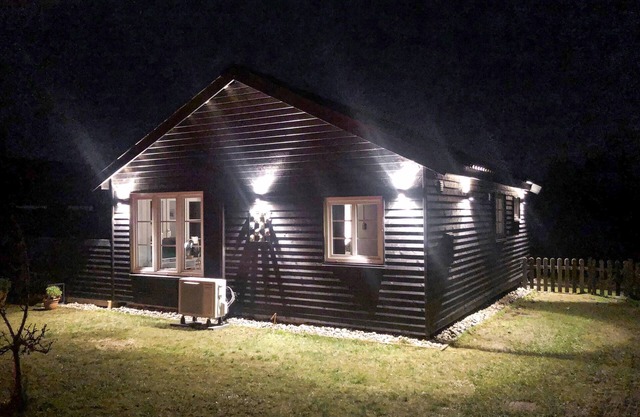 Relax in this cosy holiday home, a retreat close to the beach with space for the whole family.