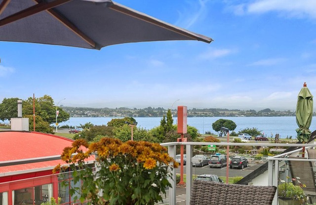 Relax on Roberts - Taupo Holiday Home