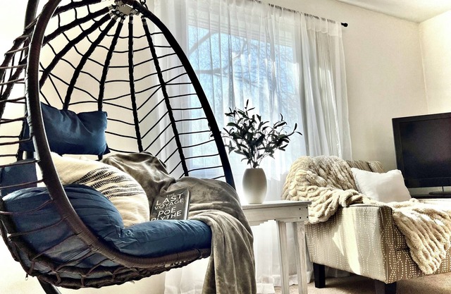 Relax Rewind Reconnect