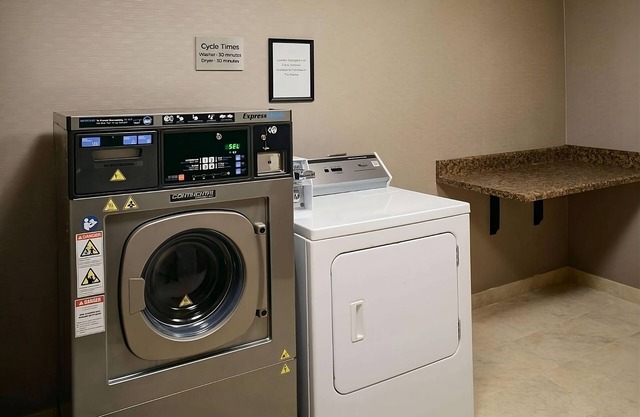 Relaxation Retreat in Kansas City! 2 Modern Units, Pets Allowed, Free Parking