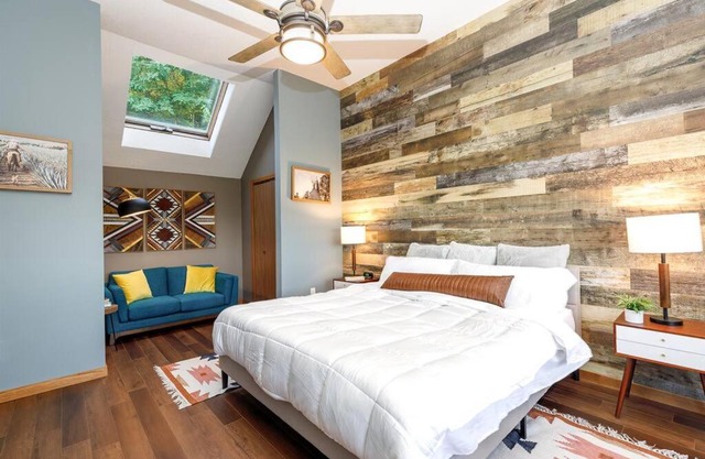 Relaxing 2Bedroom Townhome w/Playroom & Great View