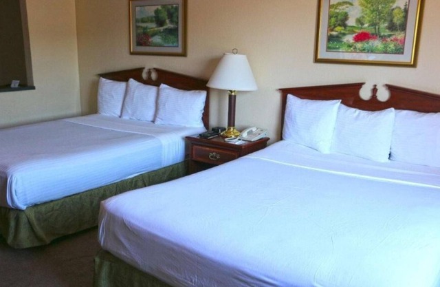 Relaxing Getaway at GuestHouse Kelso Longview! Near Cottonwood Island