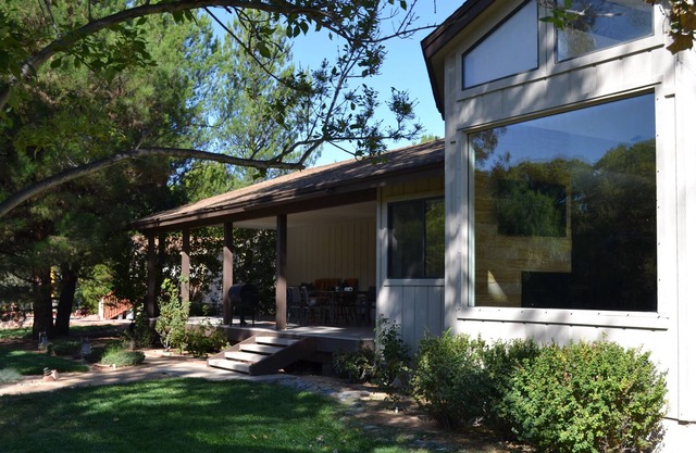 Relaxing Oak Creek Retreat