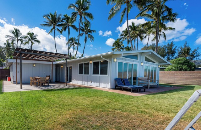 Relaxing or Adventurous North Shore Waterfront Home