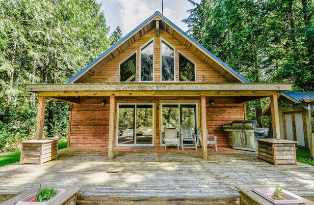 ❤️️️Relaxing, Remote Riverfront❤️️️COVID Free Since ‘83❤️️️Satisfaction Guaranty