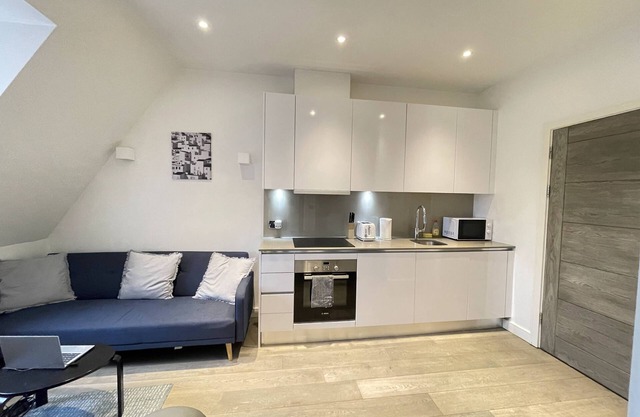 Remarkable 1-Bed Apartment in Slough