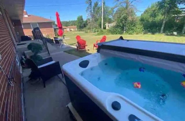 Remarkable Ranch + Hot Tub + Game Room + Fitness Room!