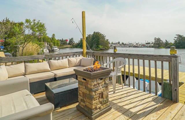 Remodeled Waterfront Beauty!