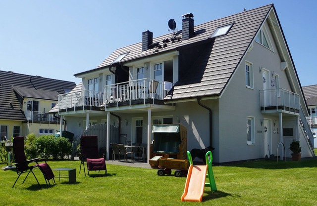 Ren. Apartment on the ground floor, WiFi, close to the beach, partially fenced, children-u. tierfreundl.