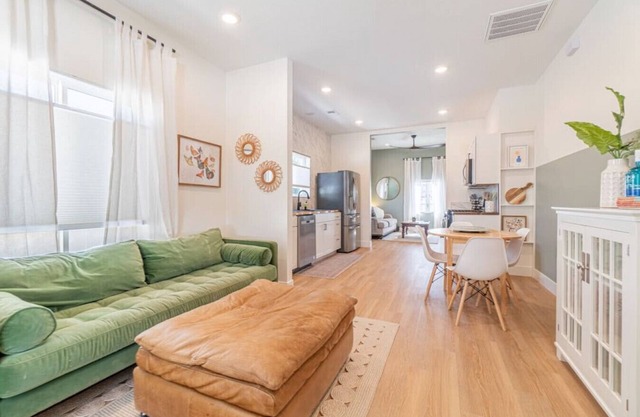 Reno Dream Cottage: Delightful 2-Bedroom Sanctuary