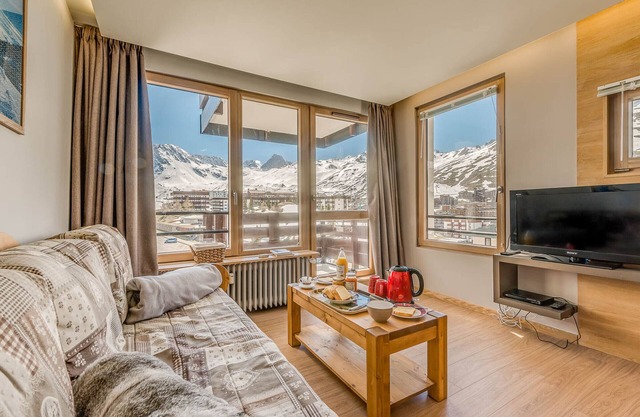 Renovated 3-room apartment - Balcony and WiFi