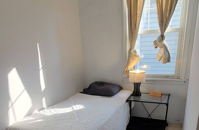 Renovated and Cozy Little Italy home-Case, University Hospital, Cleveland Clinic