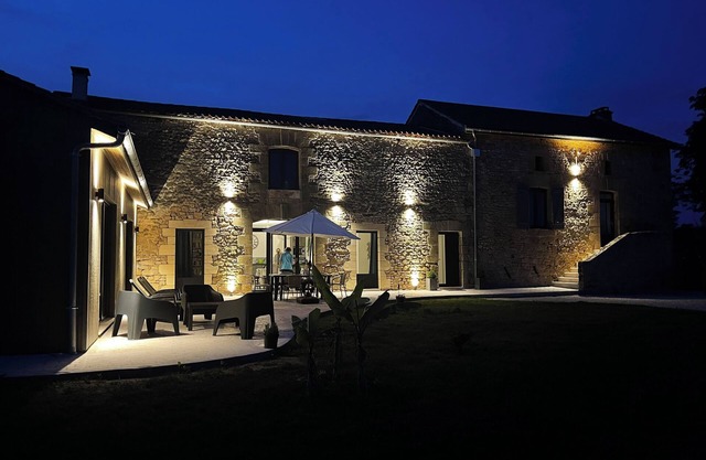 Renovated farmhouse with indoor swimming pool in Périgord near Sarlat
