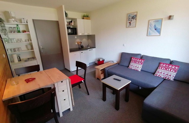 Renovated Apartment · Direct Access to Slopes · Mountain Corner · Ideal for Families