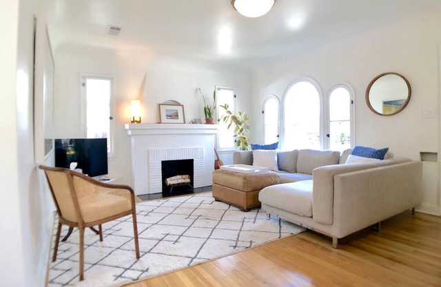 Renovated Historic Spanish Bungalow with Backyard