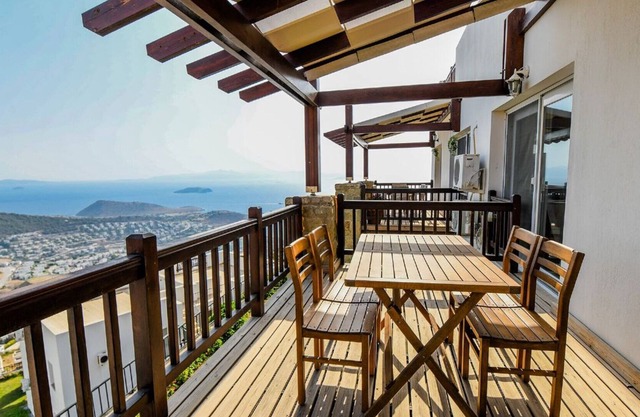 Rent Your Own Luxury Apartment with 2 Bedrooms, Bodrum Apartment 1004