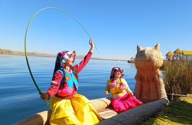 Reserva tu Habitación en el Medio del Lago Titicaca Vive una Expercia Única