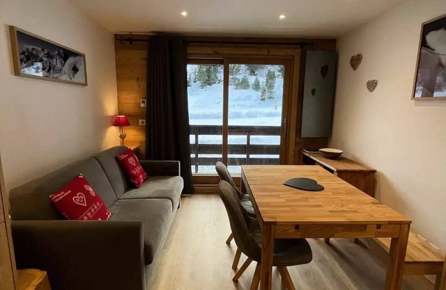 Residence Le Lac Blanc - Studio 4 people in MOTTARET at the foot of the slopes and shops