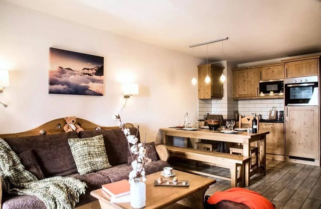 Residence Les Grandes Alpes* - 2 Rooms 2/4 People - B22