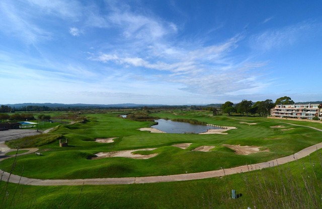 RESIDENCIAL GOLF 30 2-1
