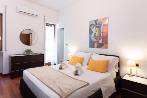 Residenza Esclusiva con 2 Suite, 2 Bagni, Balcone con Vista e Area Fitness nel Cuore della Città
