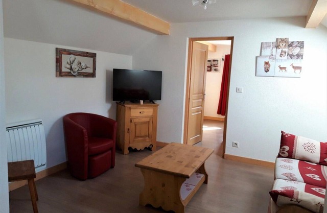 Resort center, 1st floor, 70m², Albiez Montrond