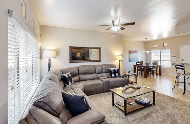 Resort condo with pool, hot tub & mountain views