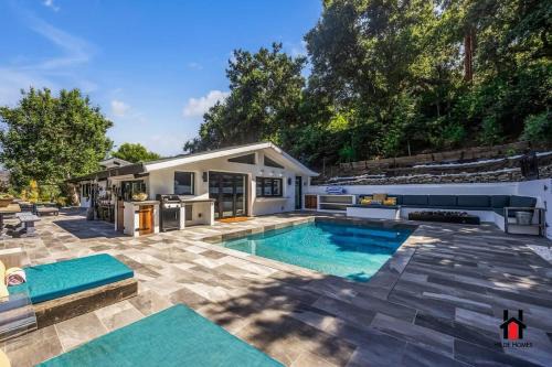 Resort Feel I Breathtaking Mountain Scenery I Pool