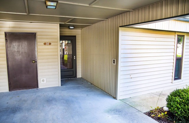 🌄Resort Vacations at Fairfield Glade TN Remodeled 2 bdr Lake Front Condo, space for extra guests!