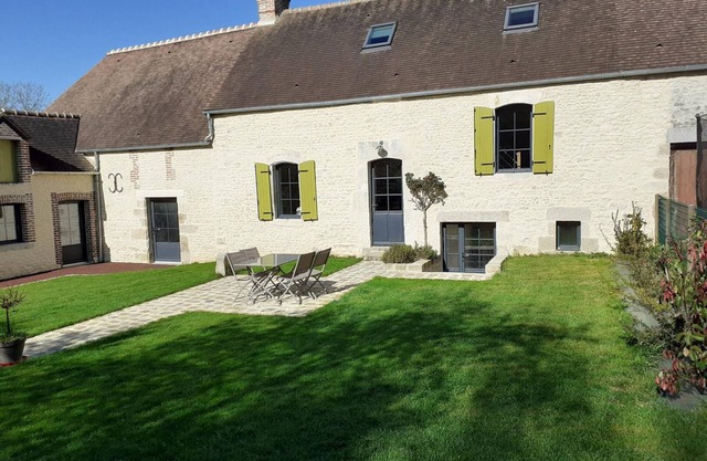 Restored independent home in the countryside, pets allowed, WiFi, near Sées