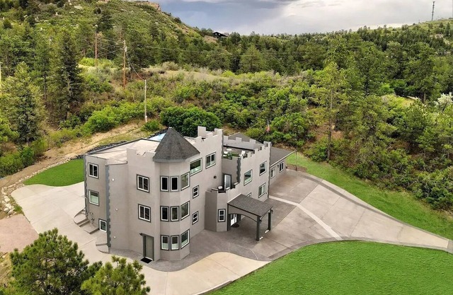 Retreat 7BR 8BD 6BA Sleep11 Accessible CamperParking Shop Golf