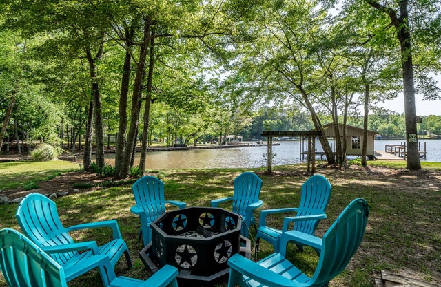 Retreat to the Lake: Vintage Appeal, Hi-Speed Fiber Optic Wi-Fi and a Pool Table