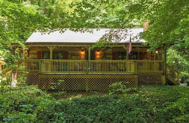 Retreat to this Hidden Cabin in the Yadkin Valley