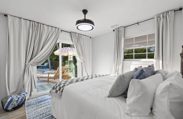Retro-Chic Poolside Suite 2BR Getaway