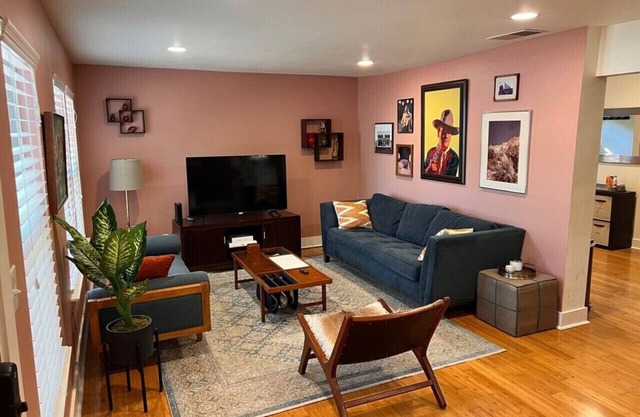 Retro Cowboy Villa in the Heart of Austin