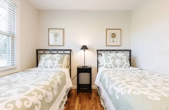 Retro-Reno 3br 2ba perfect 4 R&R in the ❤️ of TR!
