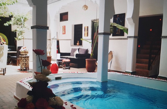 Riad with pool PATIO