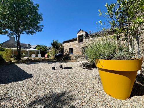 Riantec- Ti Gwenvael - Grande Maison avec Baby Foot et Terrain Clos