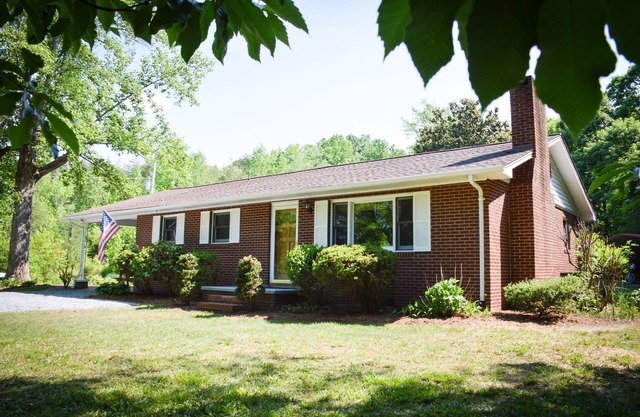 Rider's Rest #3 Within 2 miles of Tryon International Equestrian Center